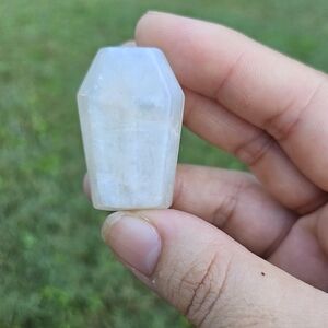 Moonstone carving